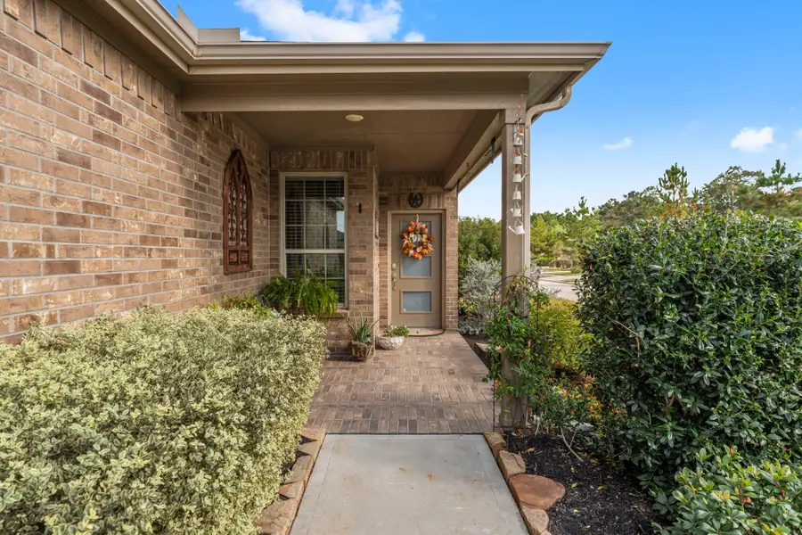 406 Thistle Thorn Drive, The Woodlands, TX 77382 - Image #3