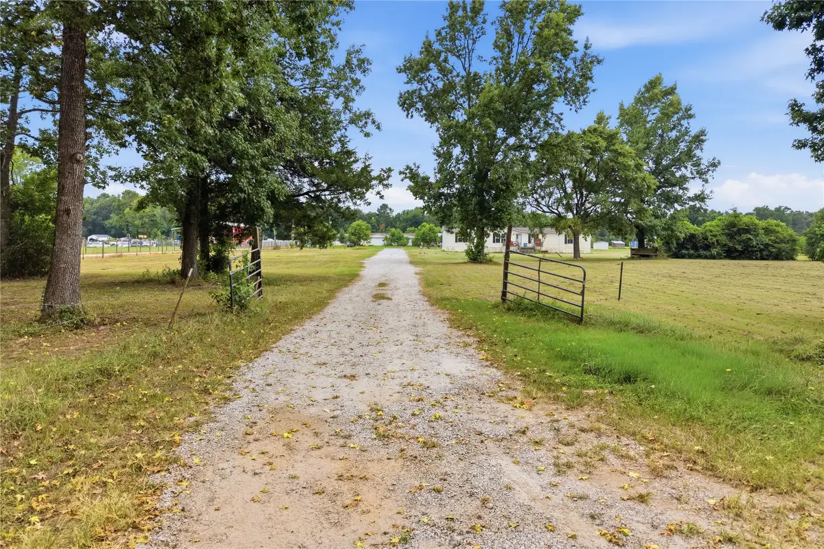 18492 Parker Road, Cleveland, TX 77328 - #1