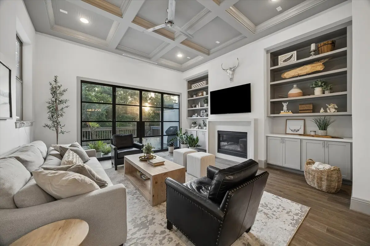 1907 W 25th Street, Houston, TX 77008 - #1