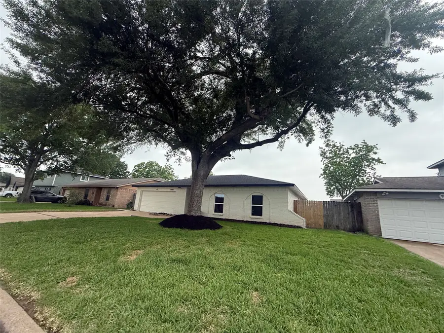 10007 Wren Street, La Porte, TX 77571 - #2