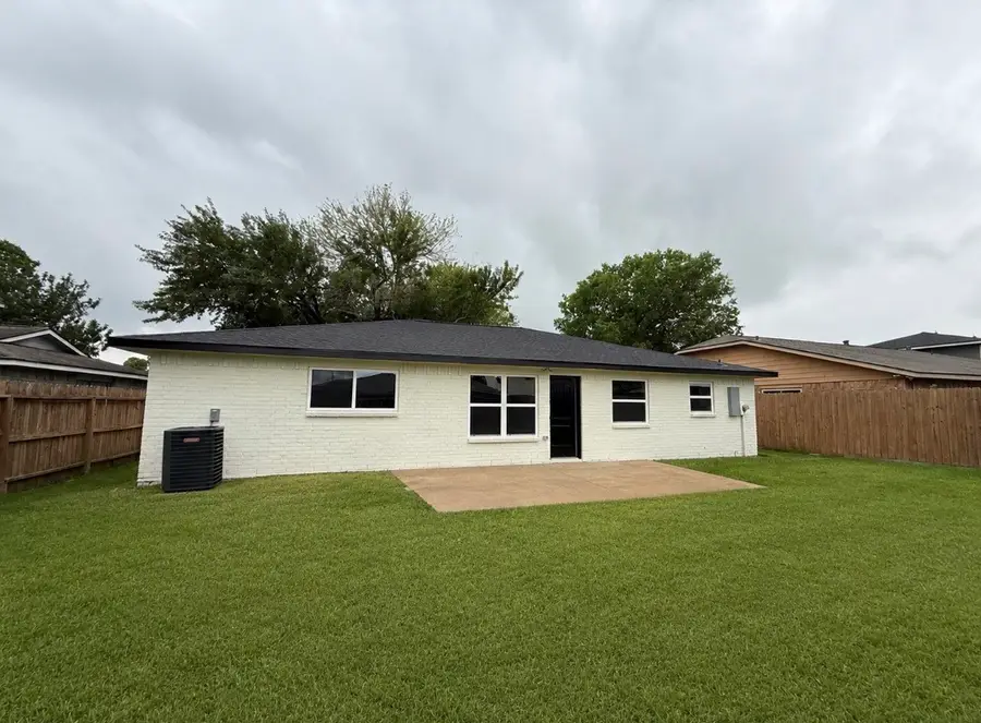 10007 Wren Street, La Porte, TX 77571 - #3
