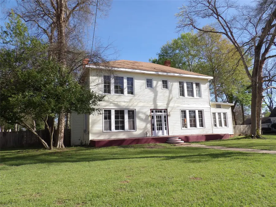 718 E Houston Avenue, Crockett, TX 75835 - #3