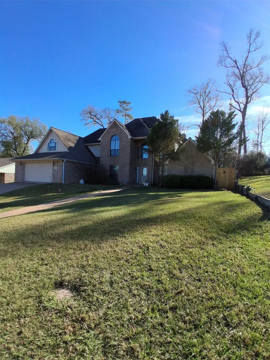 913 Cherry Hills Drive, Huntsville, TX 77340 - Image #3