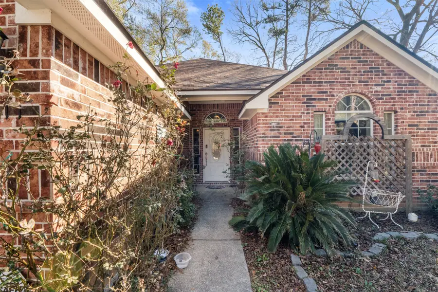 411 Shawnee, Conroe, TX 77316 - Image #2