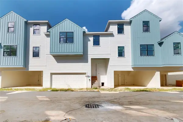 2021 Oak Forest Drive, Houston, TX 77018