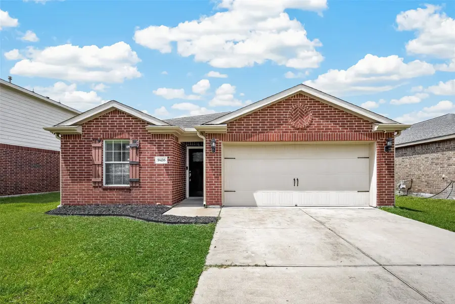 9426 Peridot Green Drive, Rosharon, TX 77583 - #3