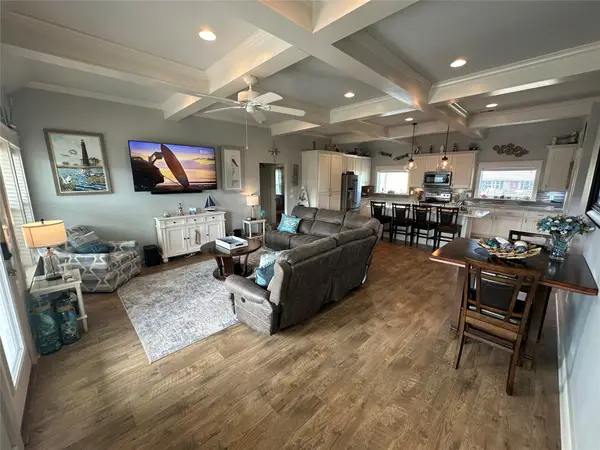 3092 Patty, Crystal Beach, TX 77650