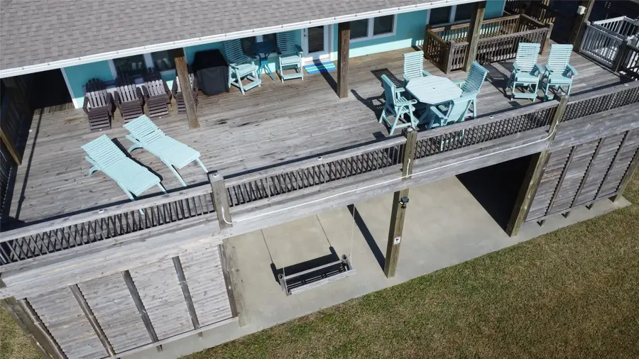 3092 Patty, Crystal Beach, TX 77650 - #3