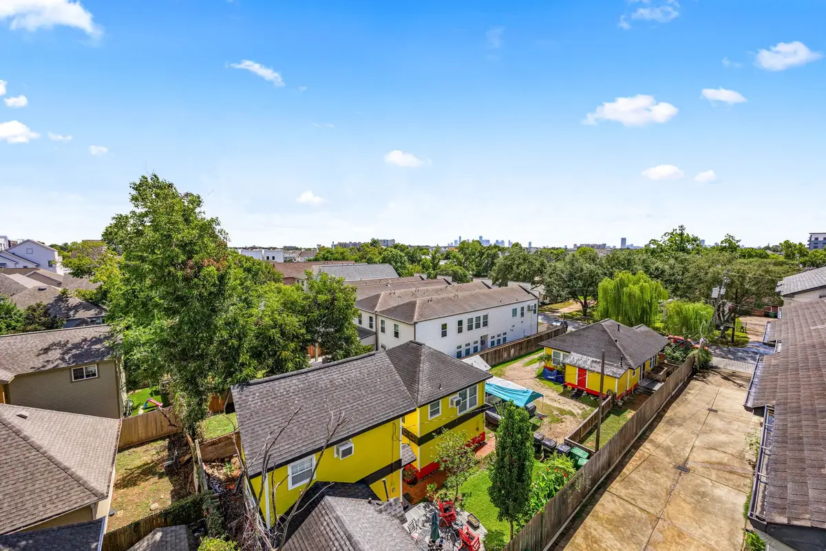 904 W 25th Street #D, Houston, TX 77008 - Image #1