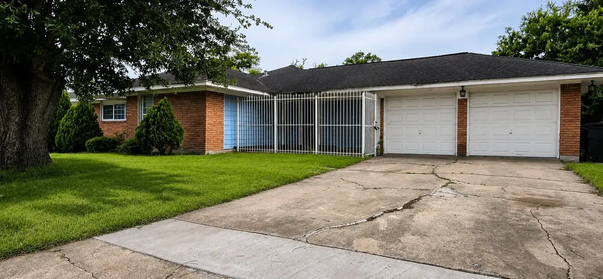 5655 Meadow Creek Lane, Houston, TX 77017 - #1