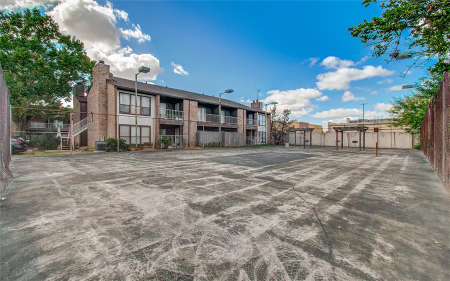 6633 W Airport Boulevard #1008, Houston, TX 77035 - Image #2