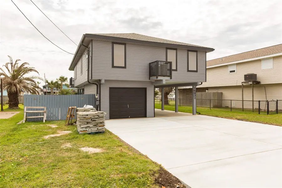 16631 Trinidad Way, Jamaica Beach, TX 77554 - Image #3