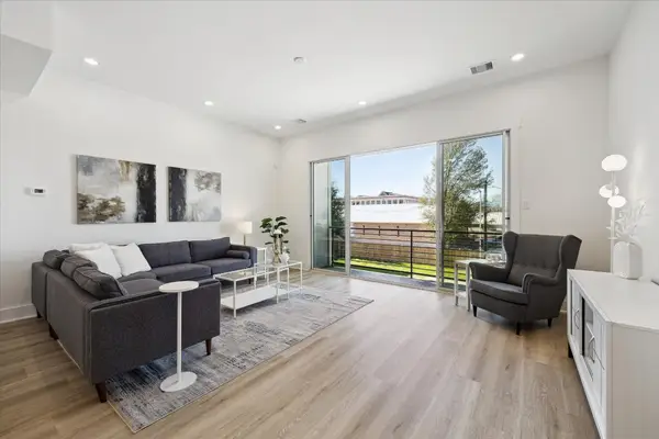 5628 Camino Encantado Drive, Houston, TX 77091