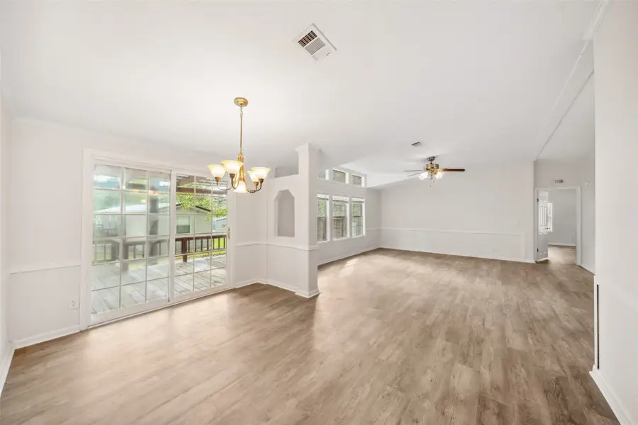 651 Cedar Point Drive, Livingston, TX 77351 - Image #3