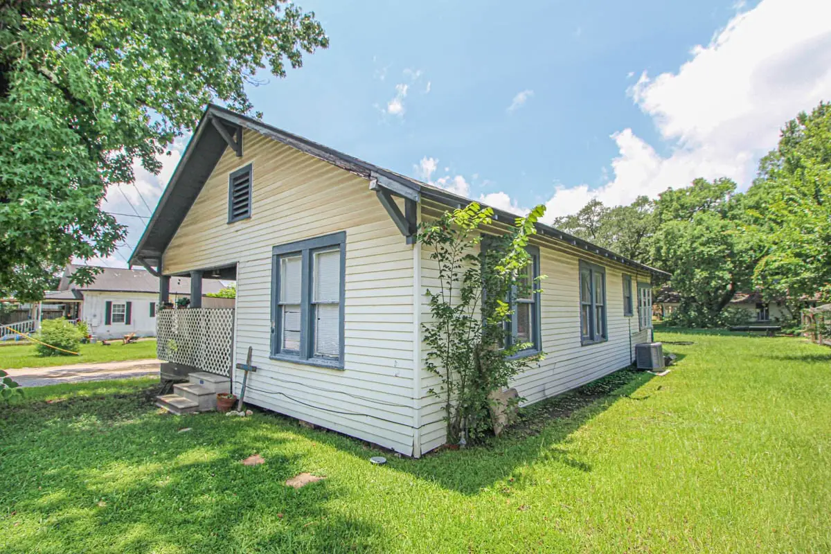 1203 N Houston Avenue, Livingston, TX 77351 - #1