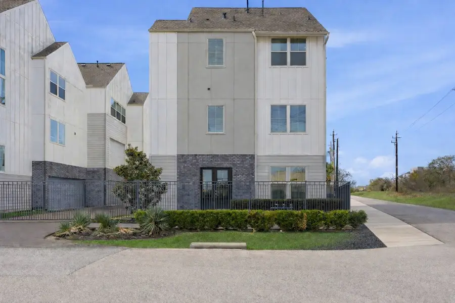 1361 Moy Street, Houston, TX 77007 - #2