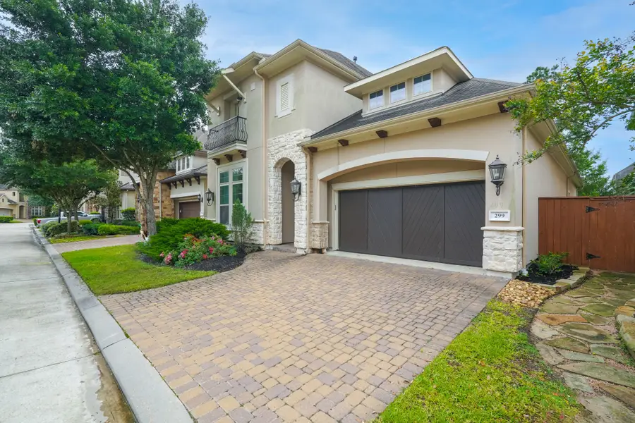 299 Sonoma Court, Conroe, TX 77384 - Image #2