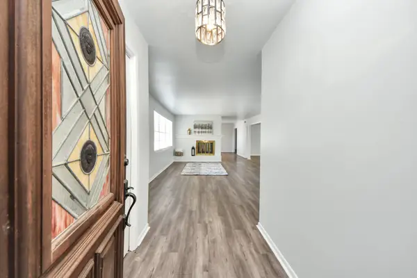 2711 Briarhurst Drive #18, Houston, TX 77057