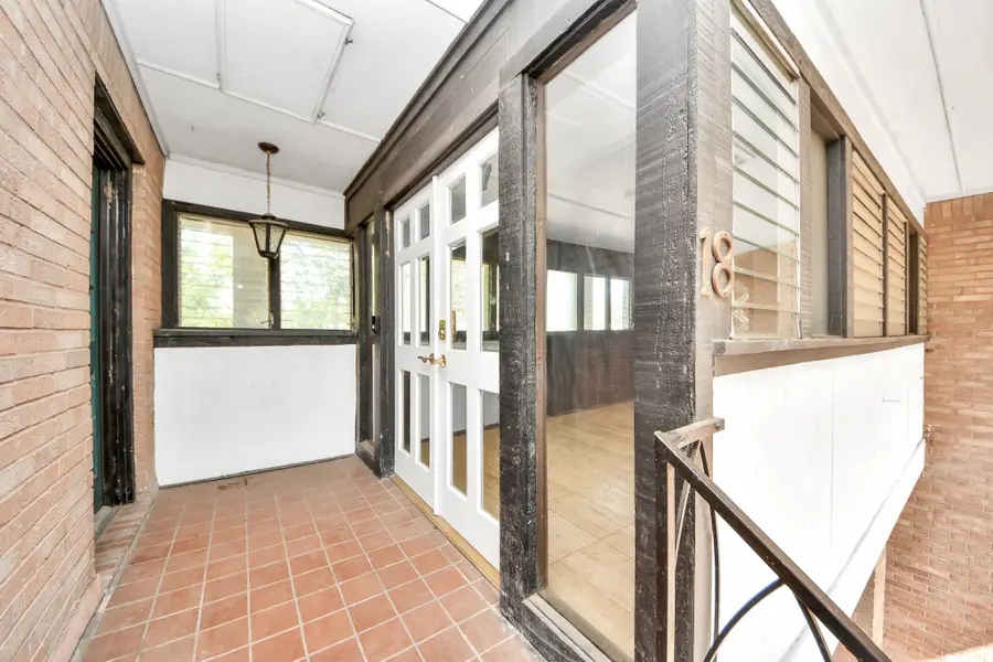 2711 Briarhurst Drive #18, Houston, TX 77057 - #3