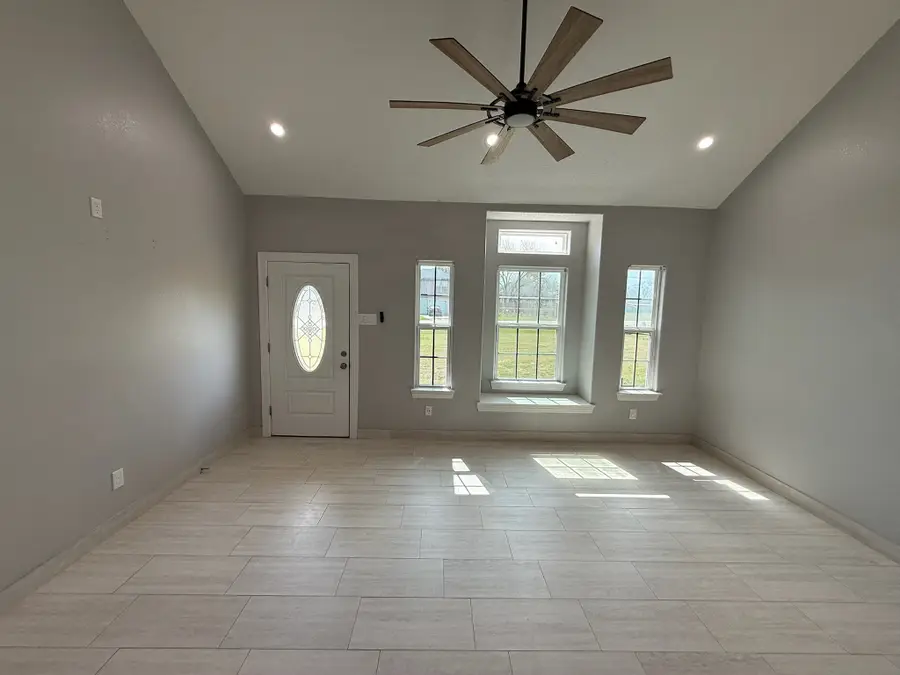 825 Mossey Drive, La Porte, TX 77571 - #2