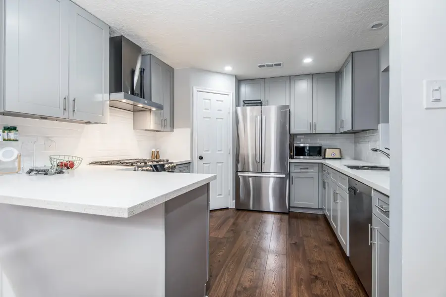 7914 King Arthur Court, Spring, TX 77379 - Image #3