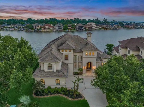 106 W Shore Drive, Montgomery, TX 77356
