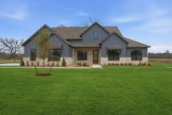 124 El Paso Bend, New Waverly, TX 77358