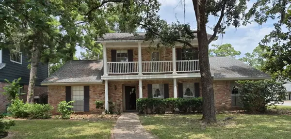 1015 Woodfield Lane, Houston, TX 77073
