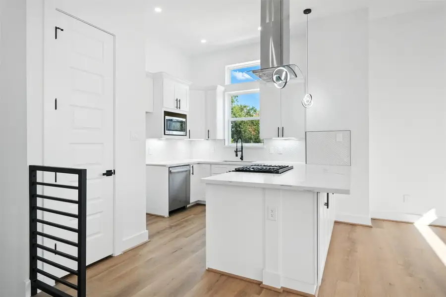 1913 Hoskins Drive #H, Houston, TX 77080 - Image #2