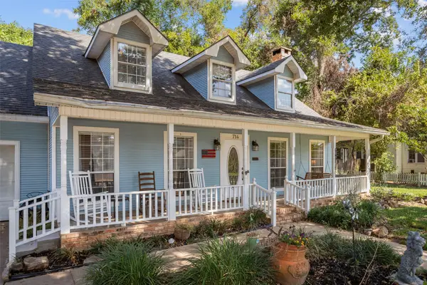 714 E Houston Avenue, Crockett, TX 75835