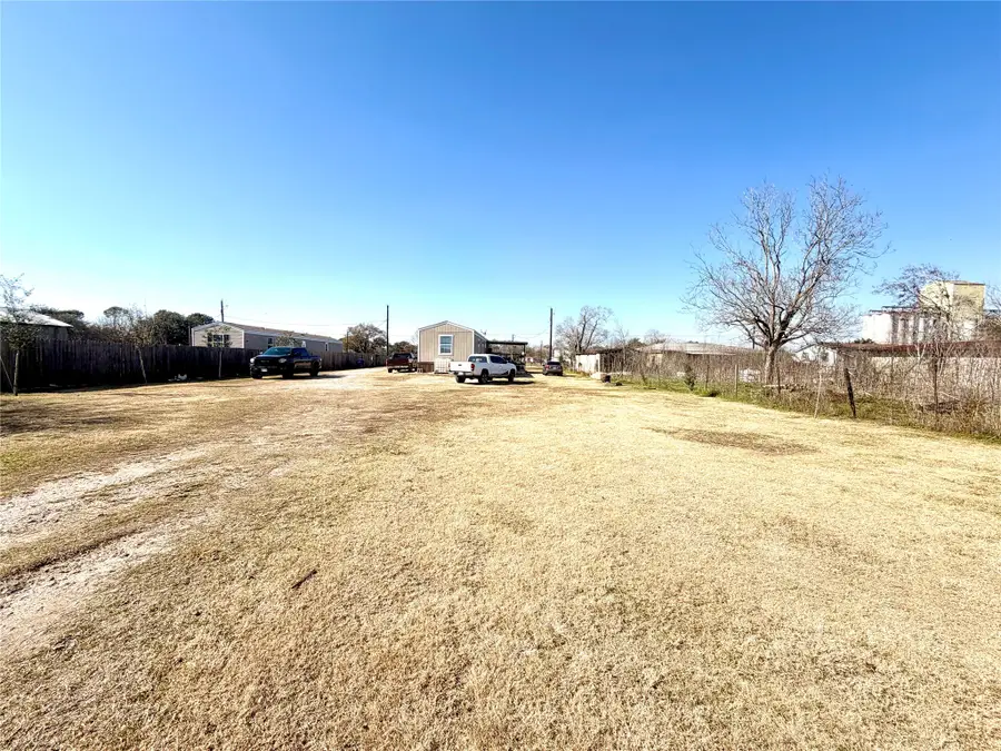 310 Beaks Avenue, Eagle Lake, TX 77434 - #2