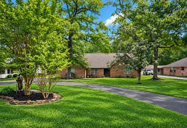 96 Panorama Drive, Conroe, TX 77304