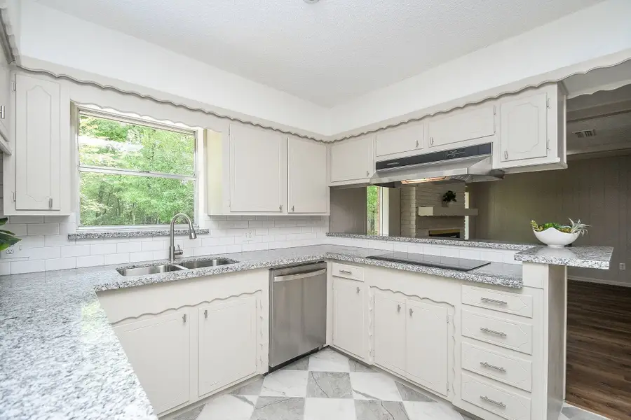 96 Panorama Drive, Conroe, TX 77304 - #2