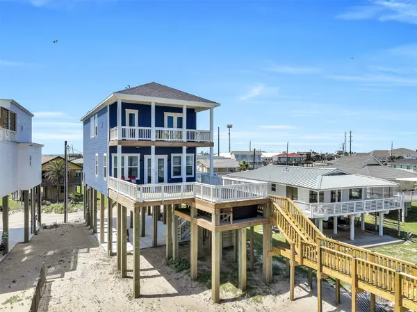 16728 West Beach Road, Jamaica Beach, TX 77554