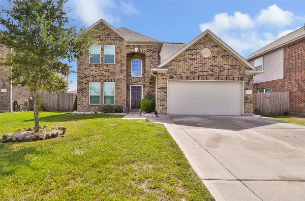 10014 Eagle Pines Drive, Baytown, TX 77521
