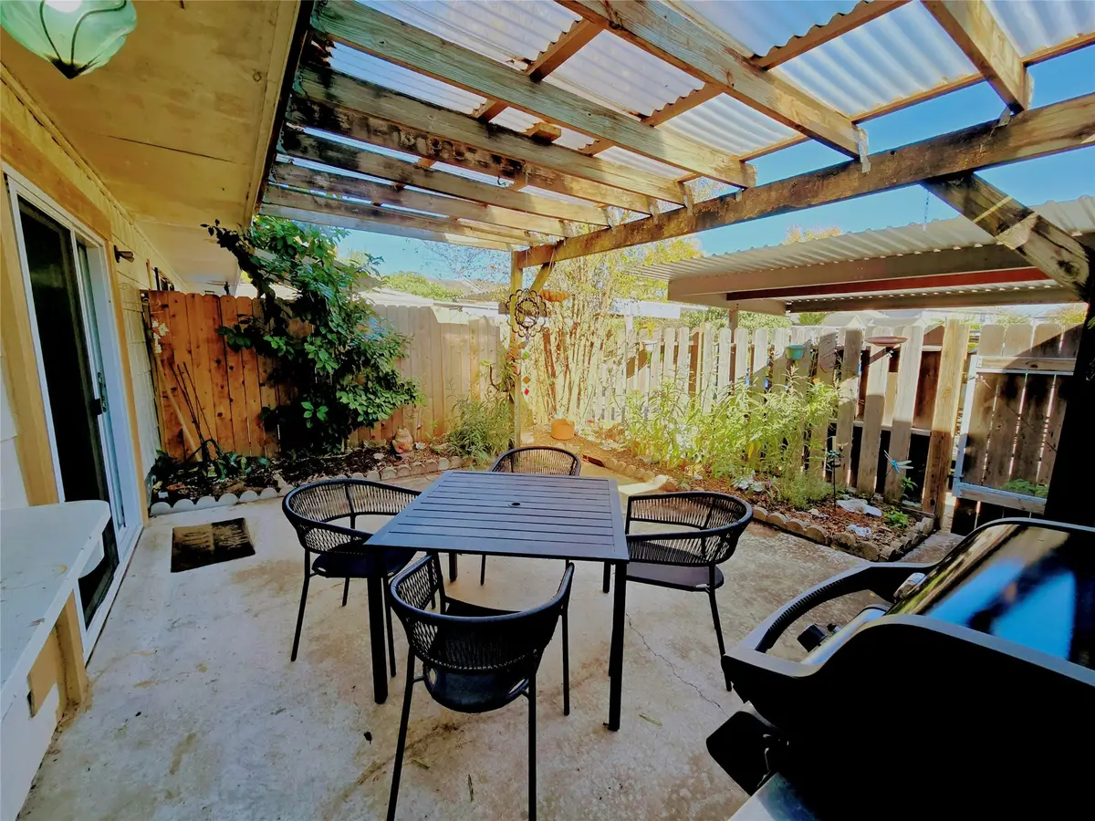 6448 Bankside Drive #33, Houston, TX 77096 - Image #1