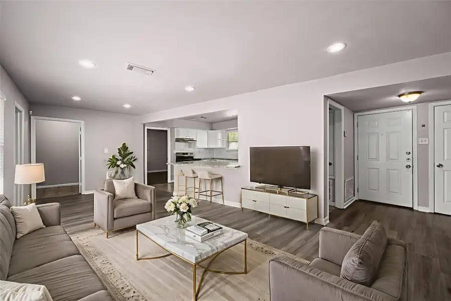 6138 Kenilwood Drive, Houston, TX 77033 - #3