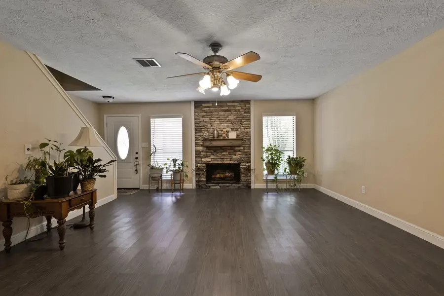 1011 Hamblen Road #4, Kingwood, TX 77339 - Image #3