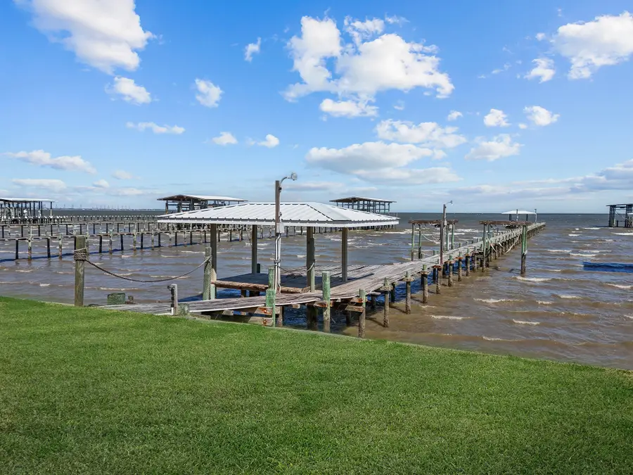 2823 Bayshore Drive, Bacliff, TX 77518 - #2