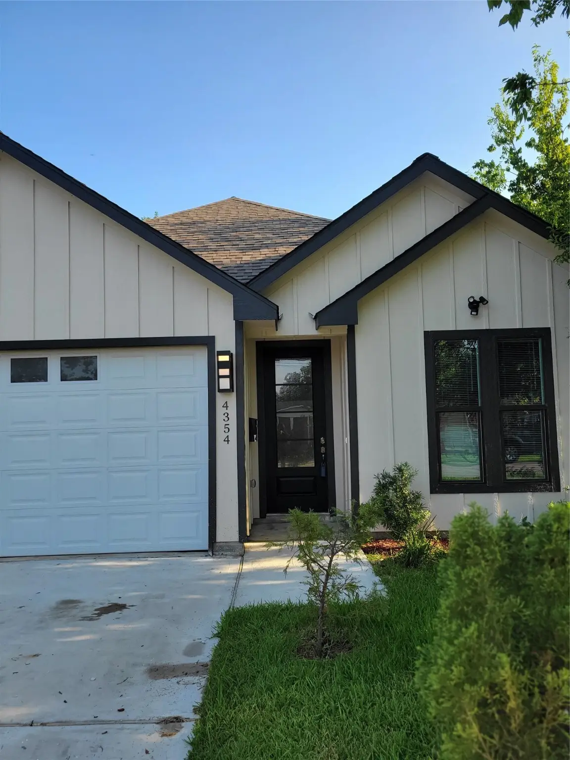 4354 Phlox Street, Houston, TX 77051 - Image #1