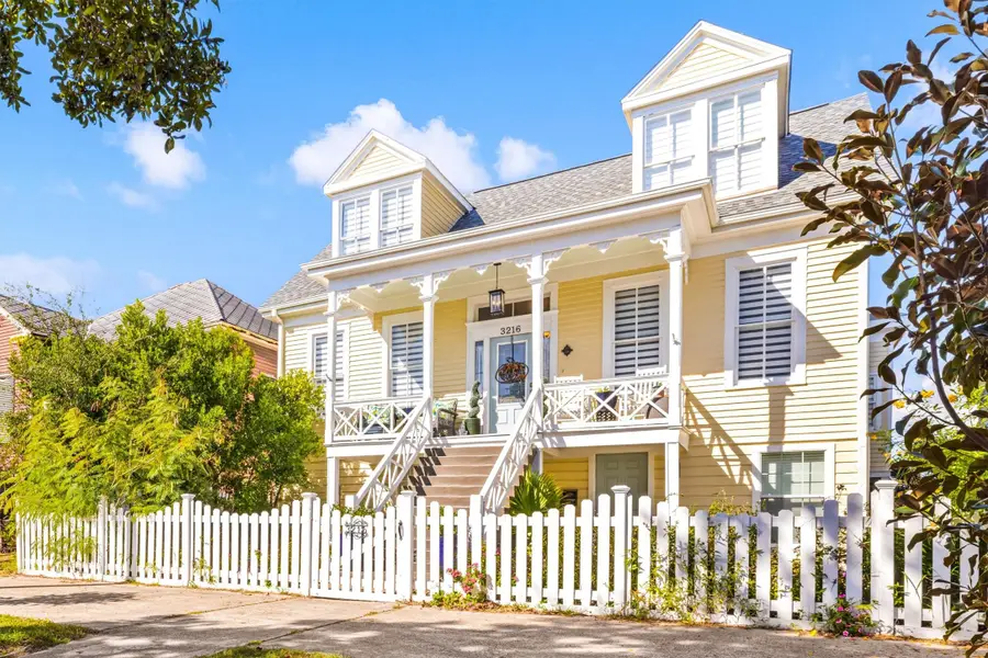 3216 Avenue N Street, Galveston, TX 77550 - Image #2