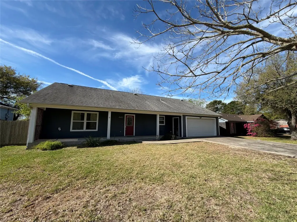 6421 S Ridgecrest Drive, Hitchcock, TX 77563 - #1