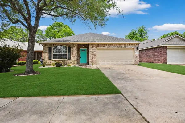 1906 Cameo Court, League City, TX 77573