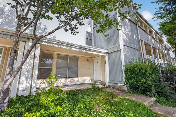 781 Country Place Drive #2004, Houston, TX 77079
