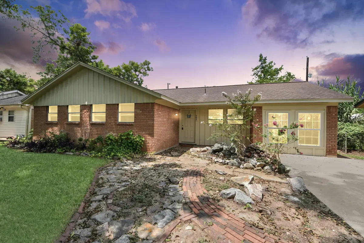 505 Jasmine Street, Richwood, TX 77531 - #1