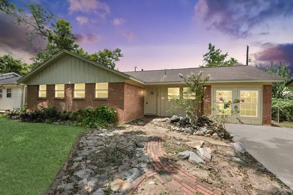 505 Jasmine Street, Richwood, TX 77531