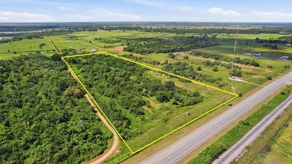 5032 Us-90-alt, Eagle Lake, TX 78935