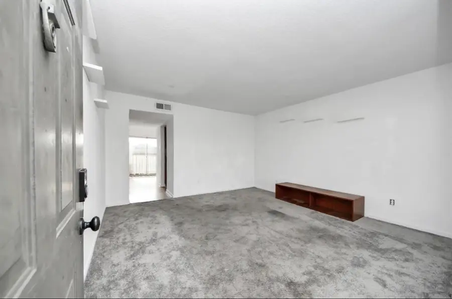 8100 Creekbend Drive #104, Houston, TX 77071 - #3