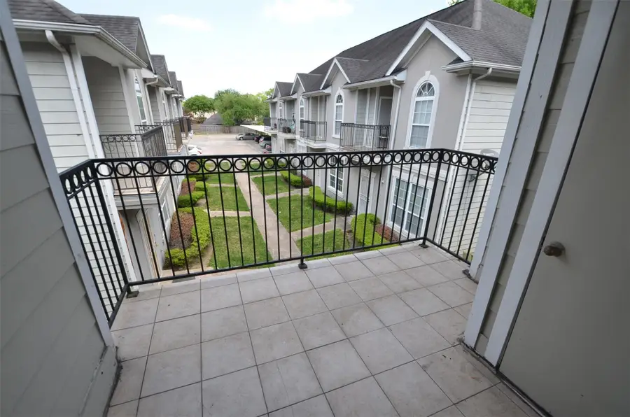 11045 Landswalk Drive #122, Houston, TX 77099 - #2