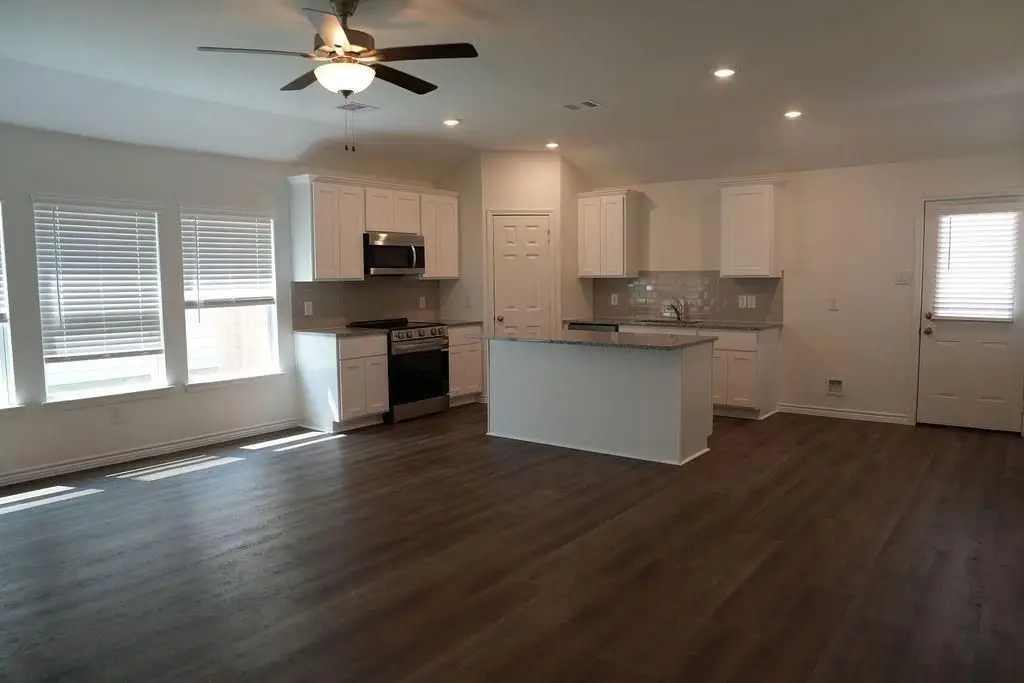 509 Oak Chase Avenue, Dayton, TX 77535 - #1
